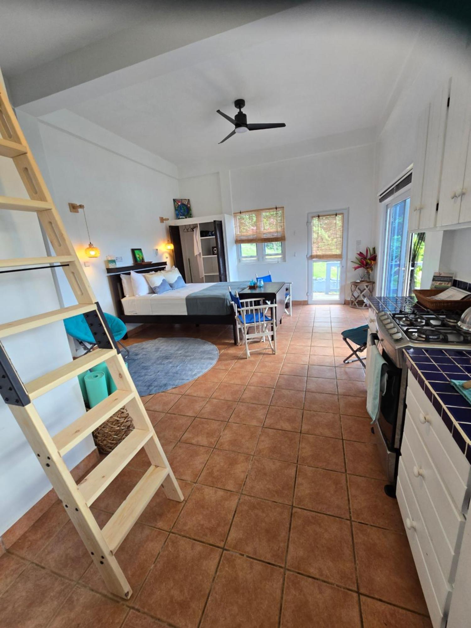 Hodges Bay House Daire Calibishie Dış mekan fotoğraf